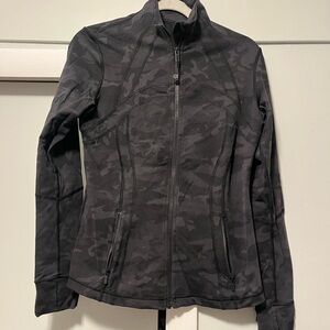 Women’s Lululemon Define Jacket Luon, Grey Camo, Size 10